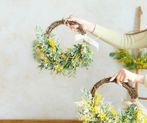 향긋한 봄을 담은 노란 미모사 꽃 플라워 리스 썸네일 이미지 3