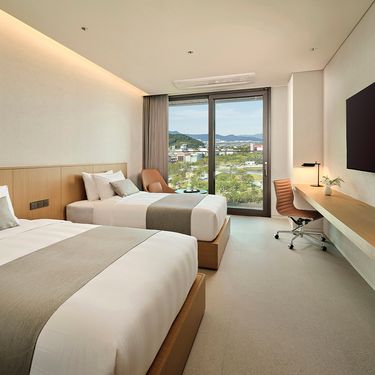 시설 썸네일 이미지