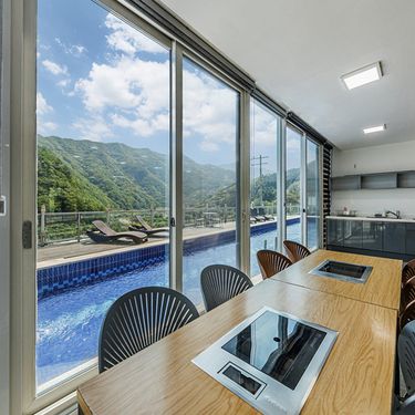 시설 썸네일 이미지