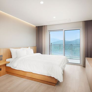 시설 썸네일 이미지