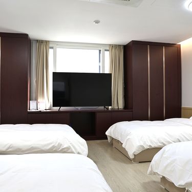 시설 썸네일 이미지