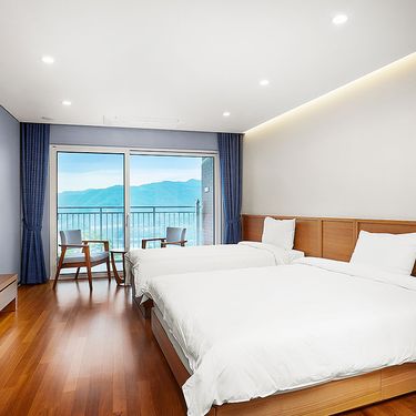 시설 썸네일 이미지