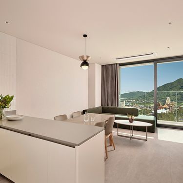 시설 썸네일 이미지