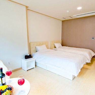시설 썸네일 이미지