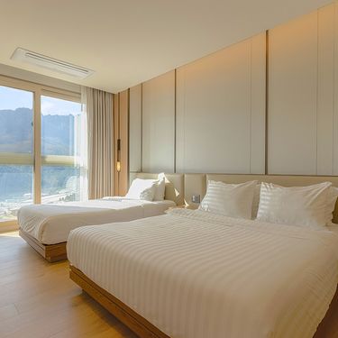 시설 썸네일 이미지