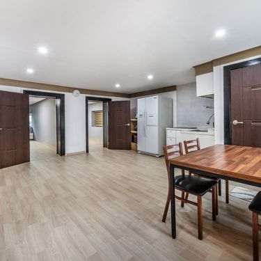 시설 썸네일 이미지