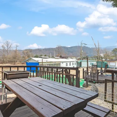 시설 썸네일 이미지