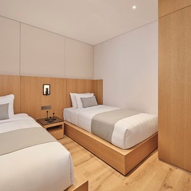 시설 썸네일 이미지