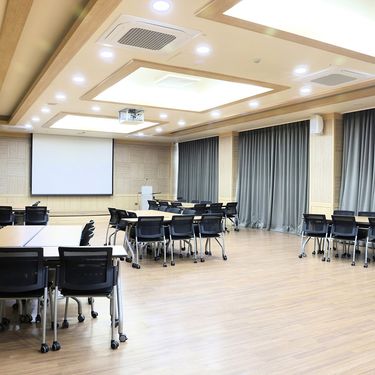 시설 썸네일 이미지