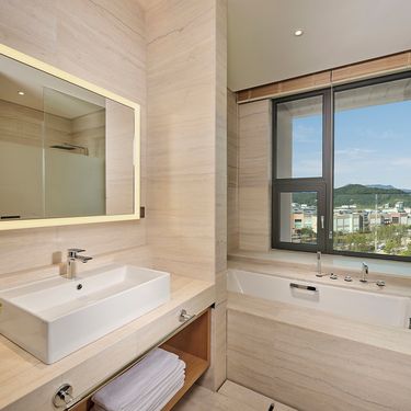 시설 썸네일 이미지