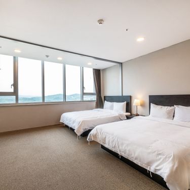 시설 썸네일 이미지