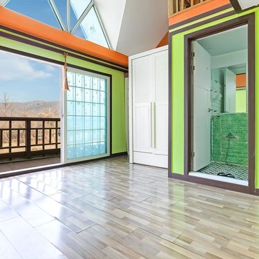 시설 썸네일 이미지