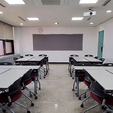 시설 썸네일 이미지