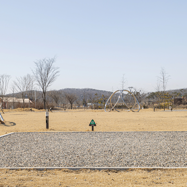 시설 썸네일 이미지