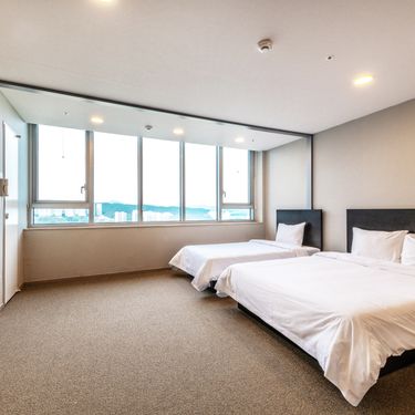 시설 썸네일 이미지