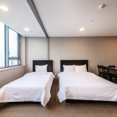 시설 썸네일 이미지