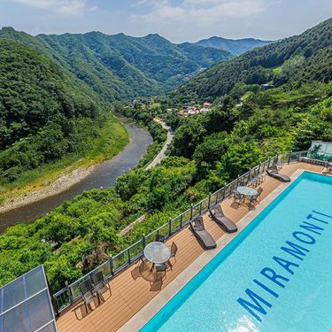 시설 썸네일 이미지