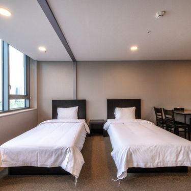 시설 썸네일 이미지