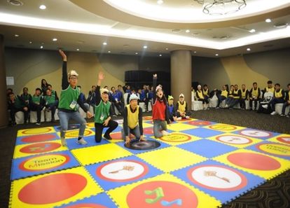 팀빌딩의 결정체, 미션 윷놀이! 썸네일