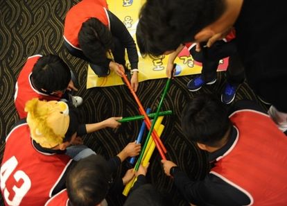 팀빌딩의 결정체, 미션 윷놀이! 썸네일