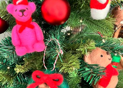 팀원과 함께 소통하며 만드는 특별한 양모펠트 오너먼트 썸네일