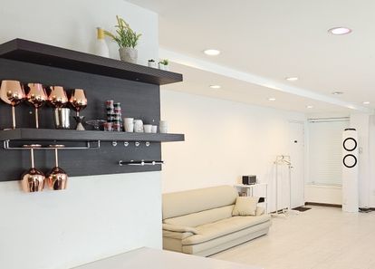 [홍대입구역] 어반클래식 홍대1호점 썸네일