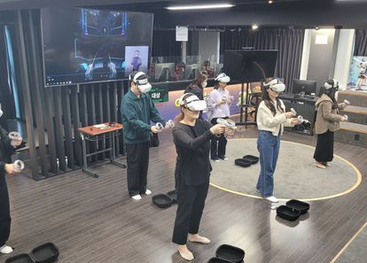 XR 비트 챌린지: 광선검으로 깨우는 팀 시너지 썸네일