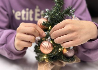 포근한 연말을 손 안에, 빛나는 크리스마스 트리와 캘리그라피 엽서 만들기 세트 썸네일