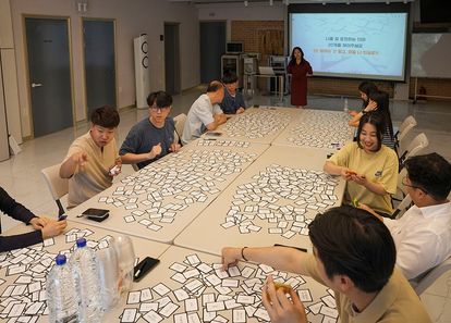 카드로 읽는 너와 나의 마음: 공감 커뮤니케이션 워크샵 썸네일