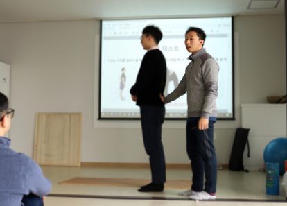 https://cdn.weebur.com/images/PJ6Z12Y1I817BZ2R1C7N.JPG 썸네일