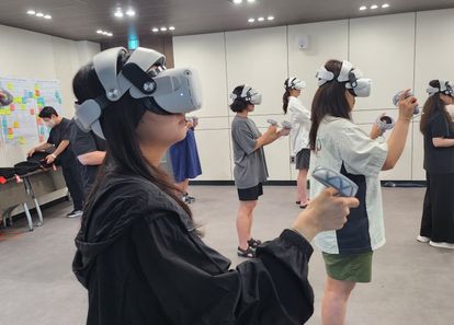 XR 비트 챌린지: 광선검으로 깨우는 팀 시너지 썸네일