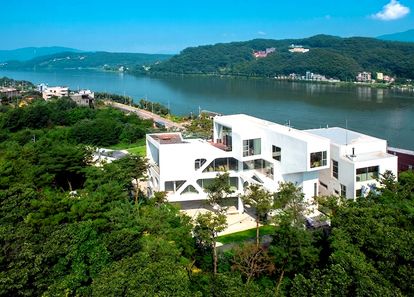 https://cdn.weebur.com/images/YLM3LAT8NULNXE3S75JT.jpg 썸네일